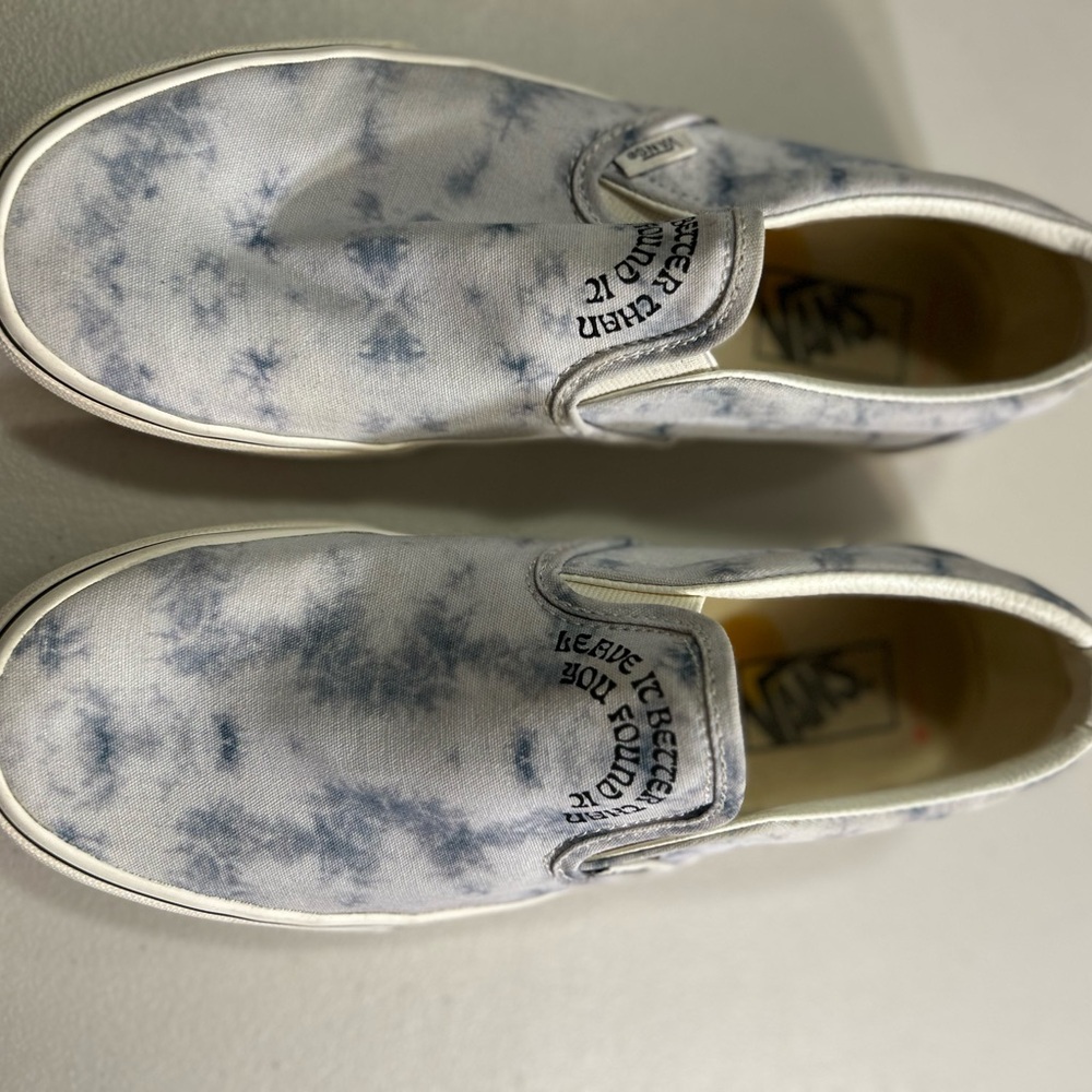 Vans Women's Blue Tie-Dye Slip-On Shoes